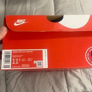 WMNS Nike AD Comfort